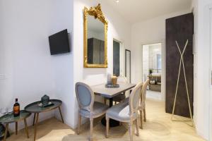 DUOMO Luxury Tiffany with balcony