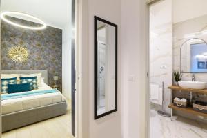 DUOMO Luxury Tiffany with balcony