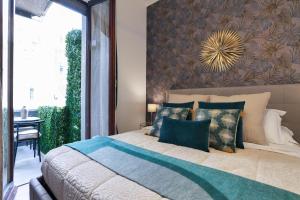 DUOMO Luxury Tiffany with balcony