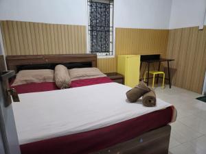EMWEKA Guest House - Ubytování bez kategorie ve městě Balikpapan