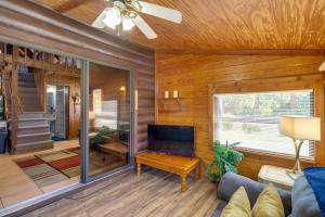 Cabin w Boat Launch & Pool Access in Okeechobee