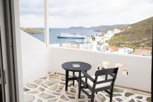 Merichas Sea View Suites