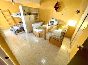 Apartment with terrace near downtown