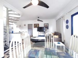 Cobertura - Piscina - Churrasqueira - 300 Metros da Praia