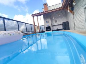 Cobertura - Piscina - Churrasqueira - 300 Metros da Praia