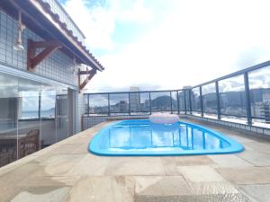 Cobertura - Piscina - Churrasqueira - 300 Metros da Praia