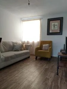 Casa para grupos grandes facturamos - Gómez