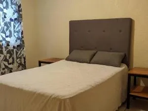 Casa completa para descansar entre zona industrial y zona centro - Gómez