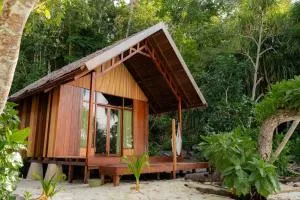 Paparisa Homestay - Saonek