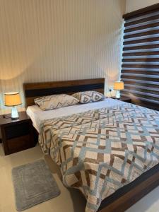 T&T Trizen Luxury 2BR Apartment in 35th floor Colombo, Sri Lanka