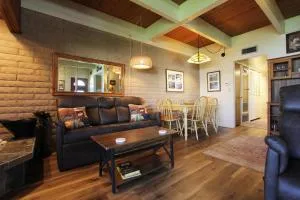 TKC0604 - Betty Ann's Place condo - 柯克伍德