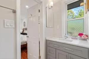 Spacious Harbor Suites - 伍德布里奇