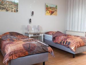 Charmant gîte avec piscine partagée au cœur dun village - FR-1-489-273