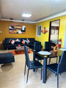 5 Min Walk To Famous Blue Water Resort And Tourist Area