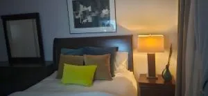 Cozy Modern Stay! - Brampton