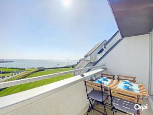 Appartements Duplex 5 pieces avec balcon a 30m de la plage - 7 couchages, acceptant animaux, wifi et parking - FR-1-349-114 : photos des chambres