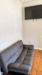 “BEAUTIFUL SPACE” 10 MTOS Airport JFK THE BEACH