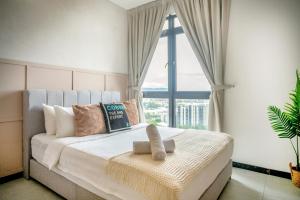 Neu Suites KL with Daily Breakfast Included