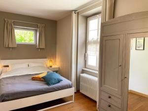 Maisons de vacances Gite Confortable avec Jardin et Parking Pres de Blois - FR-1-491-462 : photos des chambres