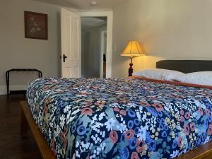 NEW 6-Bedroom Retreat Book Your Summer Getaway