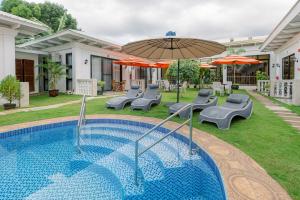 E L Westensee Resort