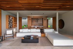 Lyvin Melasti Villas