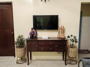 Jakes Coron Lodging Home