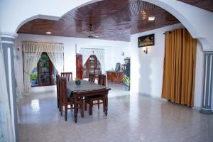Kuma House Hiriketiya