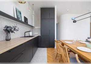 Apartament Rodzinny w Centrum Krakowa by Noclegi Renters