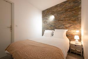 le Victoria, centre ville , plage et parking gratuit