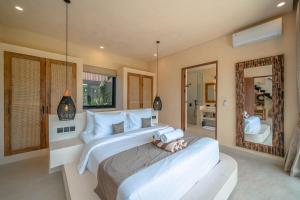 Villa Ayo 1 - Beautiful Brand New 2BR Villa, Steps to the beach