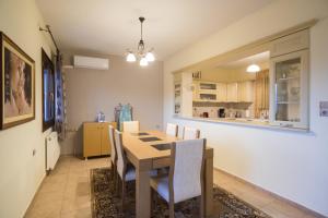 Delphi View - 3BD apartment, fully equipped