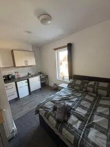 Yps Studio 3 - 彼得伯勒