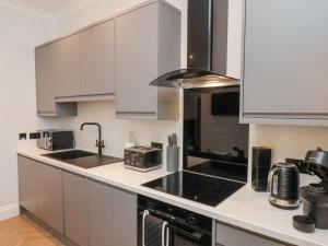 The Salisbury Apartment 202