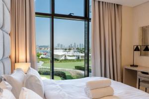 3 Bed with Private Beach In Palm Jumeirah