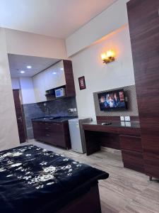 skyview stay Relaxing stay near Expomart Greator Noida