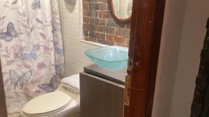 Apartastudio con baño privado y chimenea