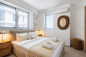 Aelia - Chic 2-BR Apartment & Balcony in Larnaca