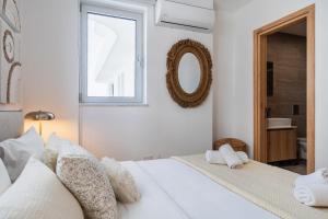 Aelia - Chic 2-BR Apartment & Balcony in Larnaca