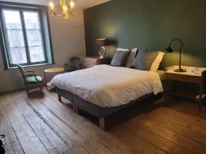 Maison d'hôtes Coeurdacier - 孔特雷克塞维尔