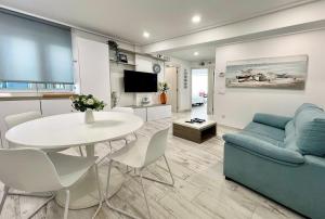 3 rooms apartment close beach