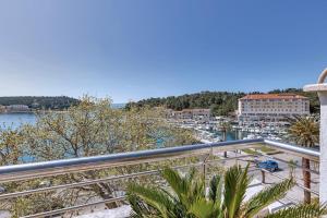Penthouse Residence - FIRST ROW SEA - Makarska Exklusiv
