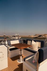 Yacht by Strandhotel - hotel service & wellness