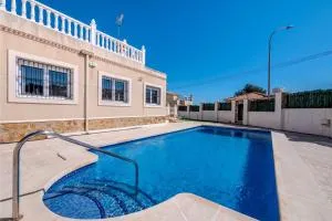 Villa con piscina privada - Torremendo