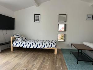 Studio cosy indépendant et détaché dans une villa avec parking gratuit