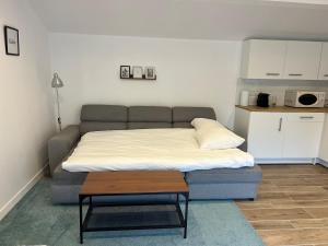 Studio cosy indépendant et détaché dans une villa avec parking gratuit