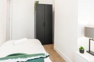 New 2BR home with WiFi close to city center