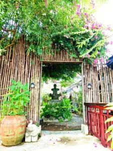 Artist's Place Trat - Trat