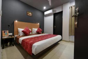 Hotel City Empire at Janakpuri " Couple Friendly"