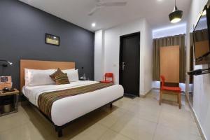 Hotel City Empire at Janakpuri " Couple Friendly"